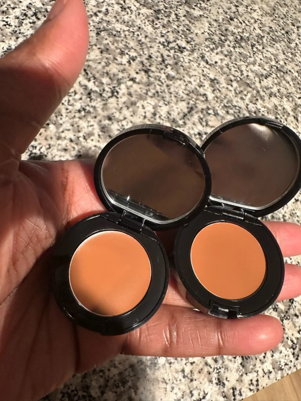 $60! Bobbi Brown Cream Corrector Duo Pot Deep Bisque. UNUSED, FREE SHIPPING!